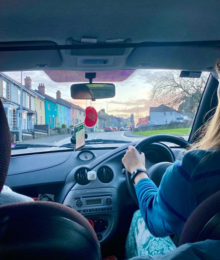 UK Professional Driving License Requirements